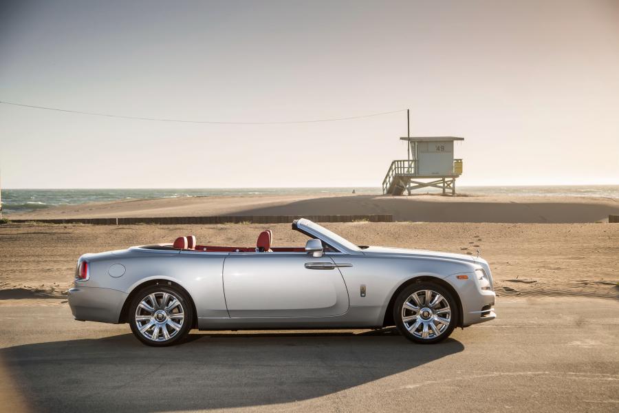  Rolls-Royce Dawn 2016 года  (US) (фото 6 из 30)